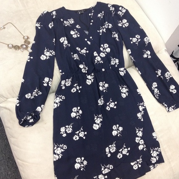 Stunning midnight blue shift dress 💙 - Picture 4 of 4